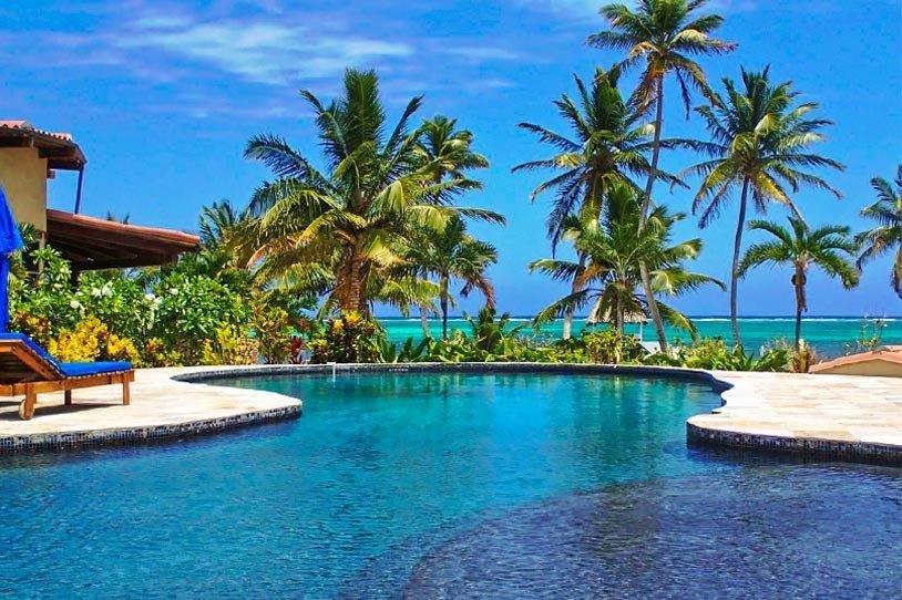 Villa Descanso is a gorgeous Belize villa for rent